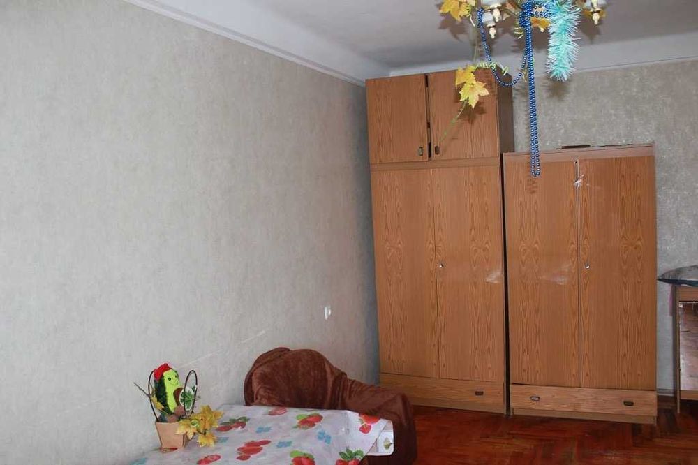 Продам 2-кімнатну квартиру 54 м² | 7 поверх | пластикові вікна (від власника)