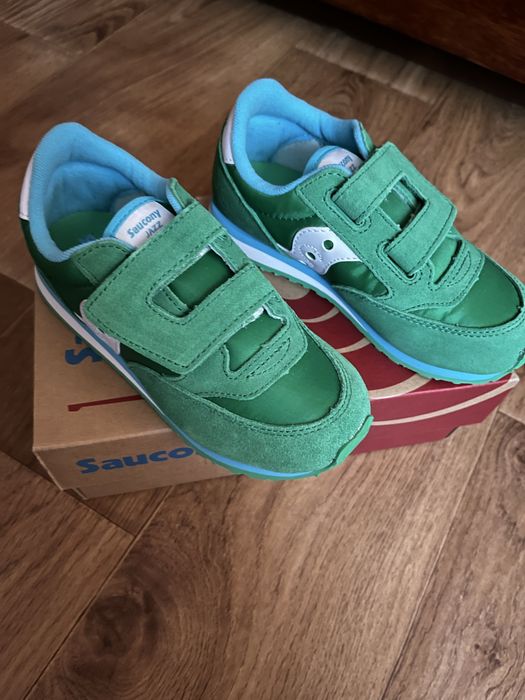 Продам кросівки.Saucony.Весна осінь.Легенькі.Розмір 21