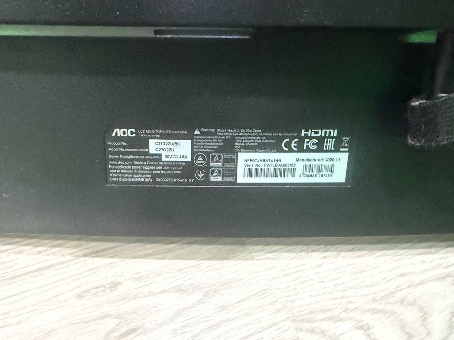 Monitores Gaming AVARIADOS P/ Peças (AOC Curvo 240Hz + HP Omen)