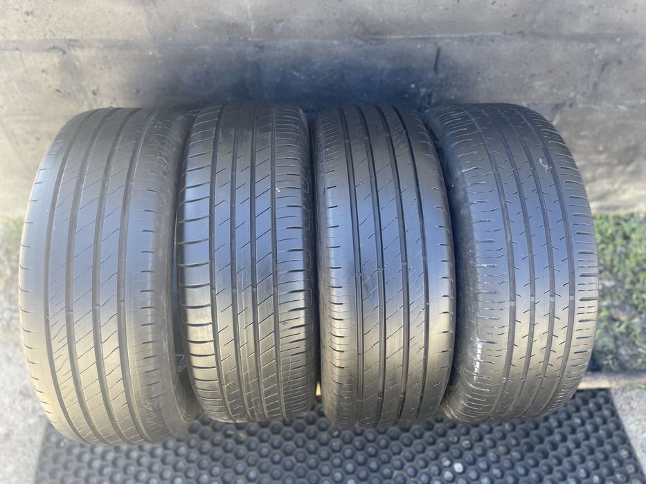Шини R16 215/60 Good Year efficient grip