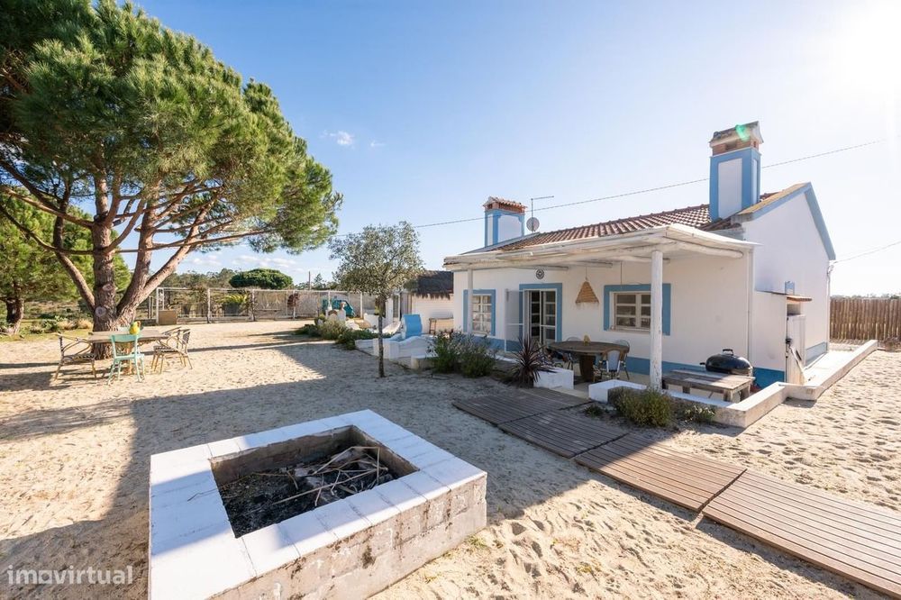 Moradia Isolada T4 com jardim, Possanco, Alcacer do Sal