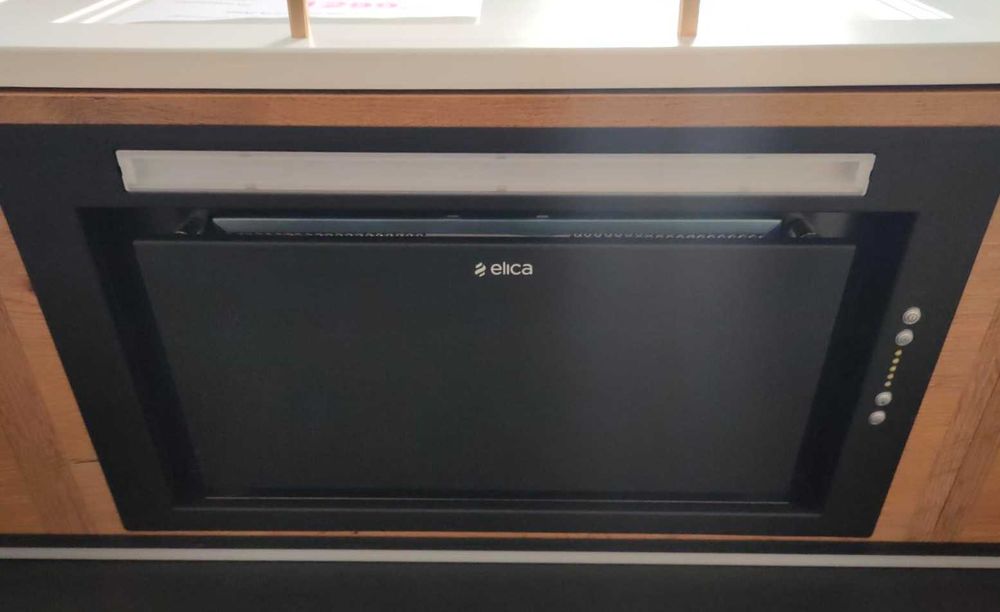 Sprzedam okap poekspozycyjny ELICA LANE MBL/A/52 - 1349zł