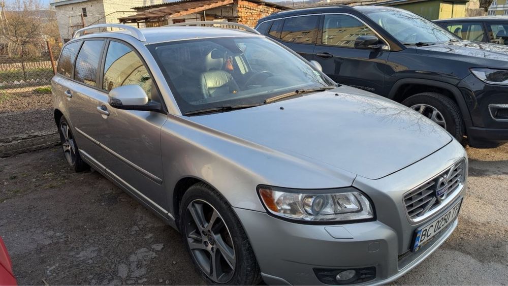 Volvo v50 1.6D 2011