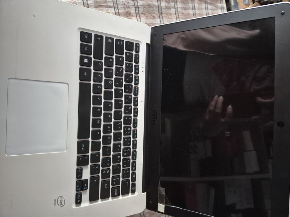 НОУТБУК QILIVE CW14Q7B на запчастини