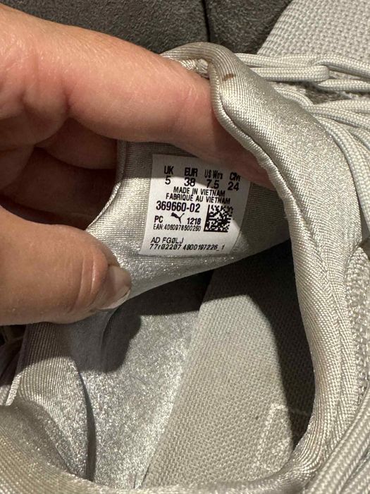 Оригінальні кросівки Puma