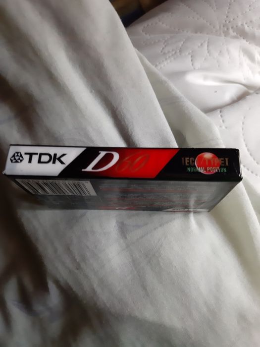 Продам аудиокассеты TDK  D60 новая