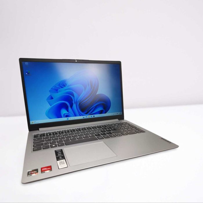 SMUKŁY LAPTOP | Lenovo IdeaPad 15 | Ryzen 3 7320U | 8GB 256SSD | Win11