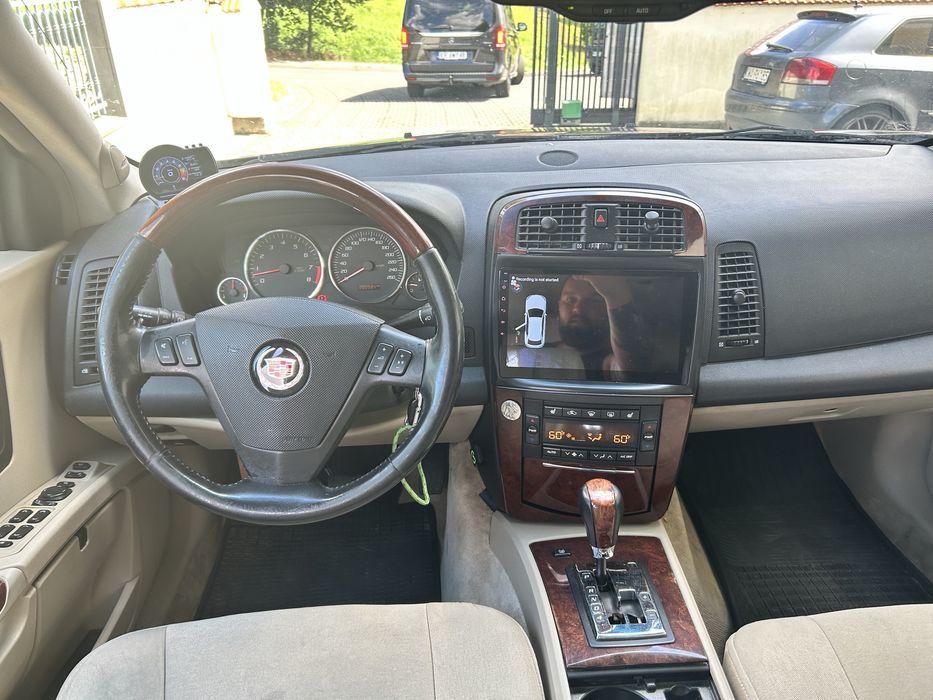 Cadillac SRX 4.6 V8 325km + LPG, 4x4, automat, super stan, zamiana