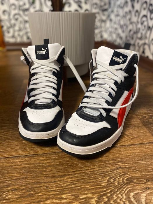 Продам кроссовки ( без коробка ) 44,5 р( стелька 29см)