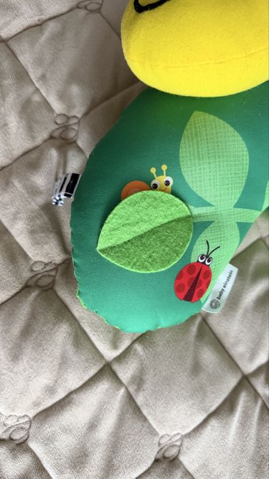 М'яка розвиваюча подушка Baby Einstein "Cal-a-Pillow"