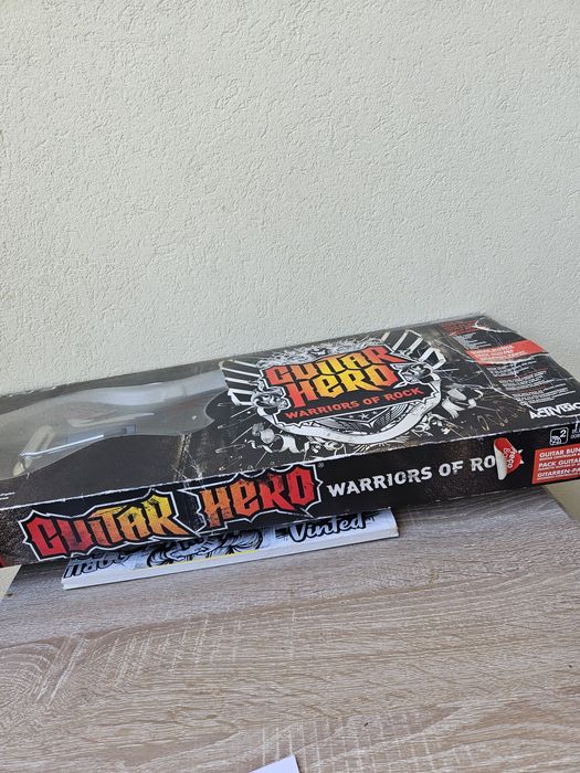 Guitar Hero Warriors of Rock PS3 + Guitar Bundle (Complete Set, No Original Game Case)