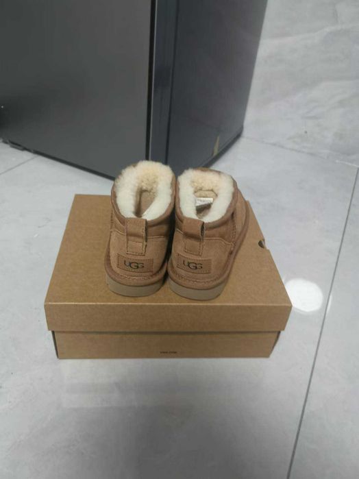 UGG Classic Ultra mini R.38