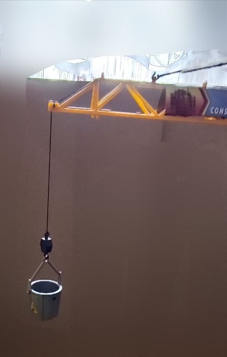 Dźwig sterowany na pilota.