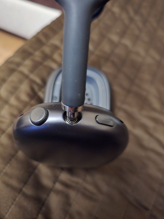 Продам Airpods Max