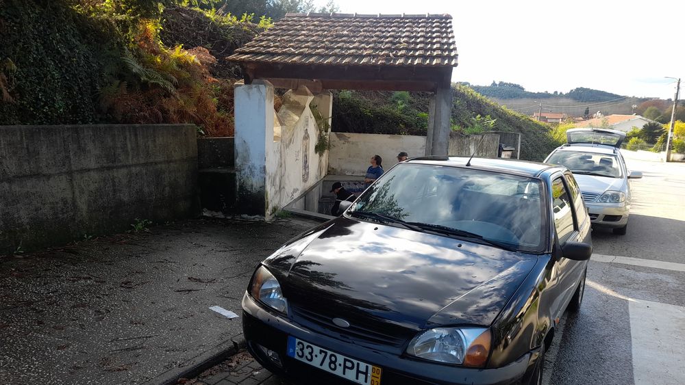 Carro  Ford fiesta ano  2000