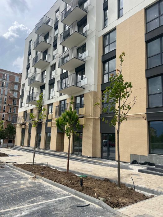 Продаж комерційного приміщення 128,95 кв.м у м. Пустомити