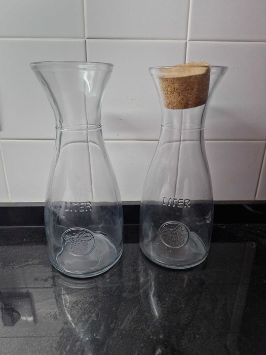 2 x jarros de água 1L
