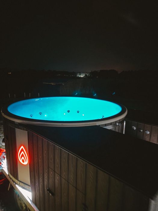 Balia bania jacuzzi mobilna na wynajem 10 osób