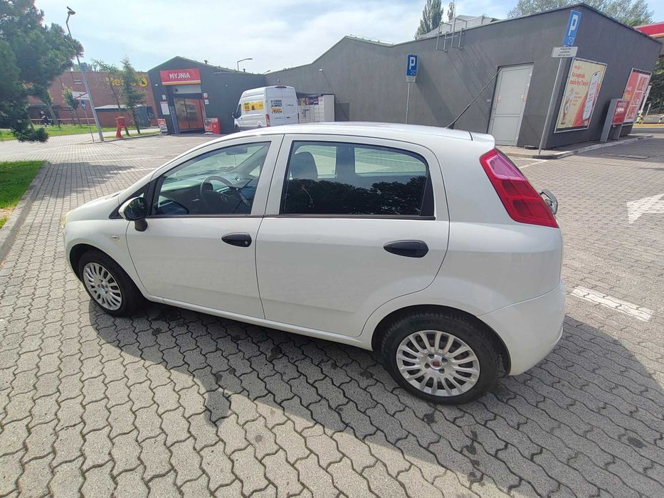 Fiat Grande Punto 2009 1.4 benzyna