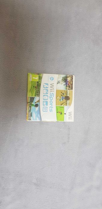 Consola WII + conjunto de acessórios e jogos