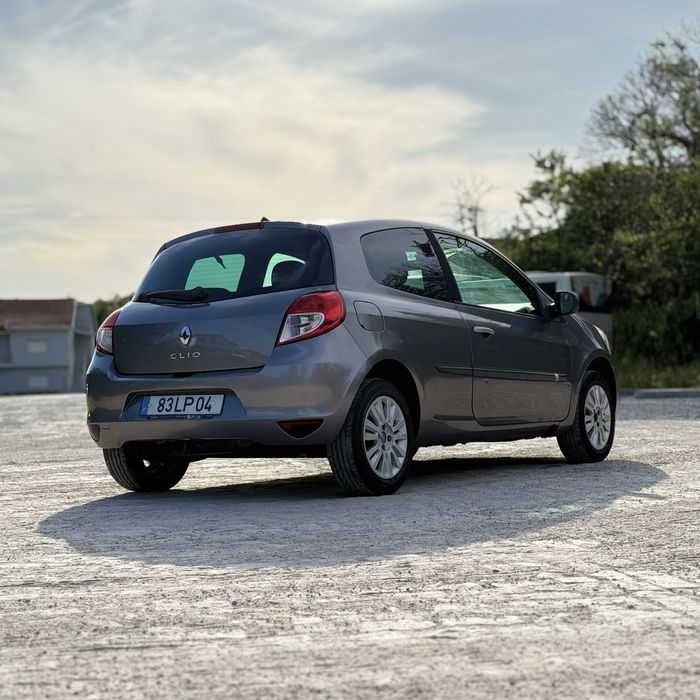 Renault Clio 1.2 100cv 2011  5 lugares