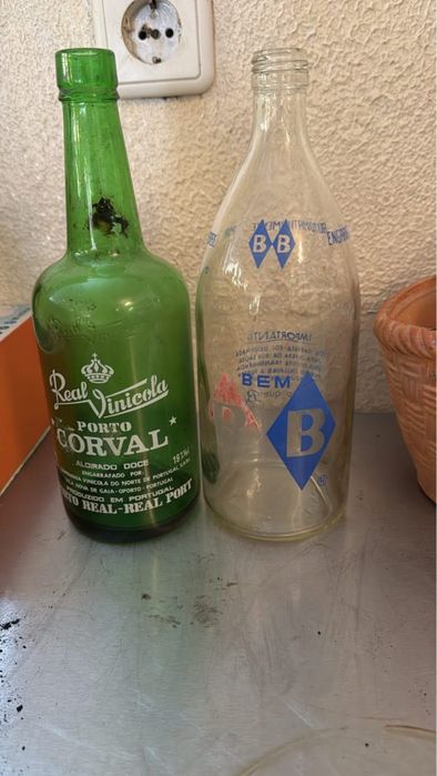 Garrafas antigas para colecionador