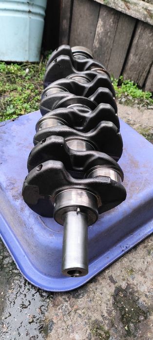 Колінвал на Кіа Соренто 2,5 tdi