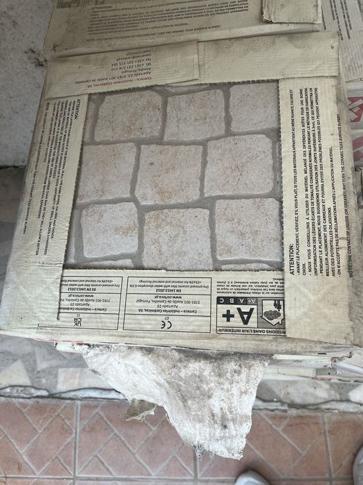 Pavimento ceramico para o chão
