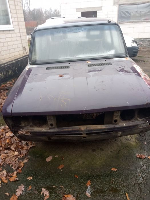 Продам ВАЗ 2103 .