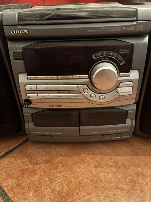 Aparelhagem AIWA em bom estado a funcionar bem