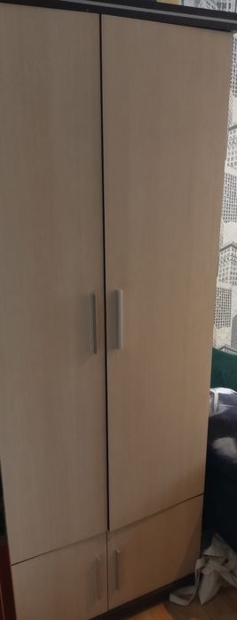 Sprzedam szafę i komodę