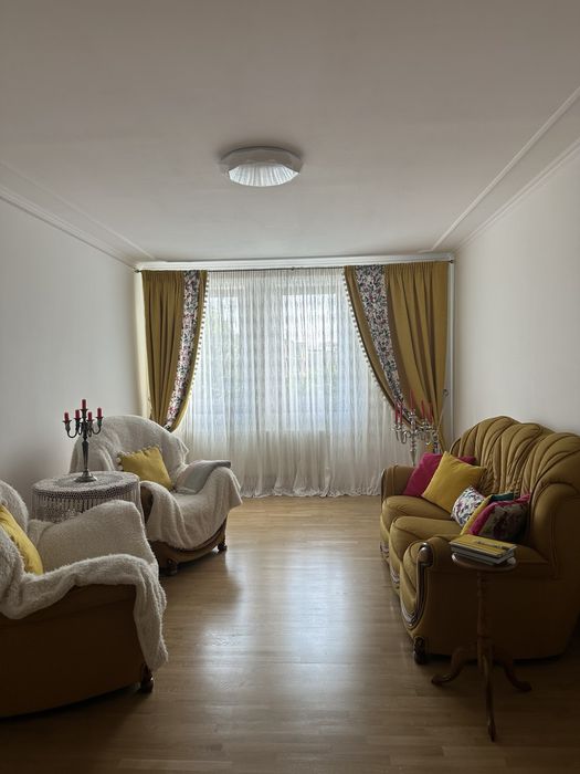 Продаж елітної 3к.кв. в Центрі міста