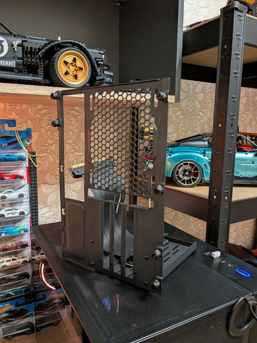 Lian-Li O11D-MINI PCIe 3.0 Vertical GPU Bracket Kit