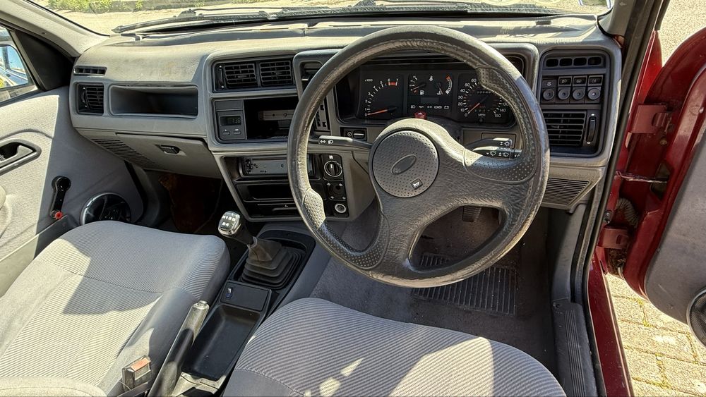 Ford Sierra 2.0 GL - volante à direita