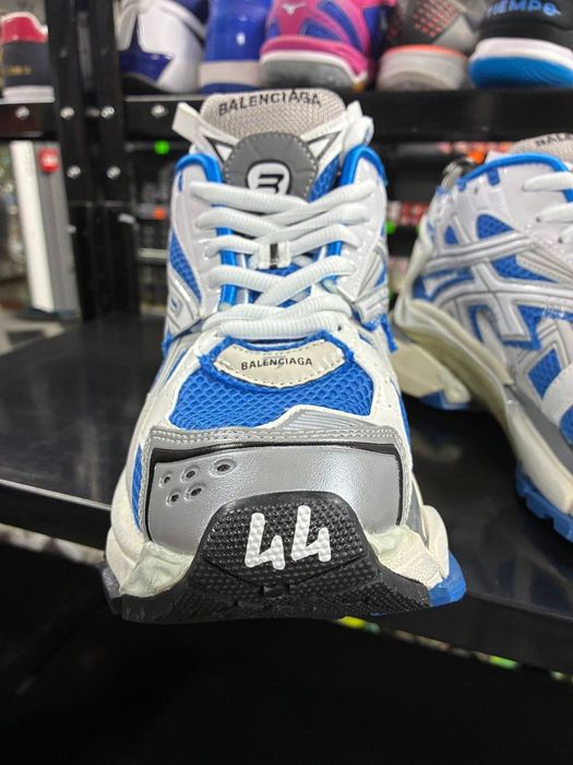 Balenciaga runner