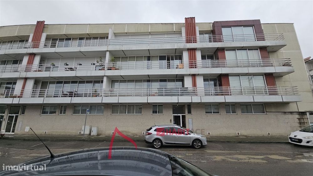Apartamento T3 com 2 frentes e varandas em Ferreiros – Braga  O Seu Ap