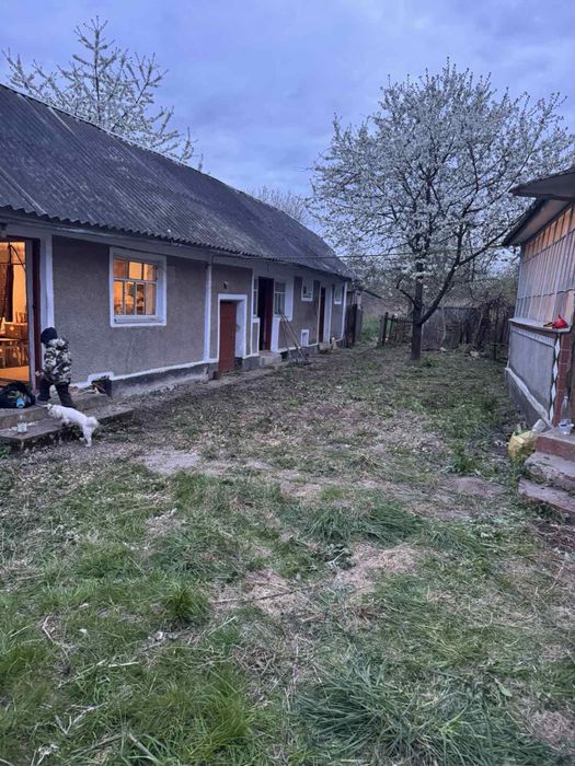Будинок для спокійного життя  за містом.