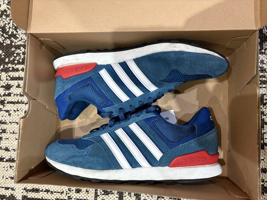 Кросівки Adidas Neo 43р 28,3см устілка, оригінал.: 400 грн