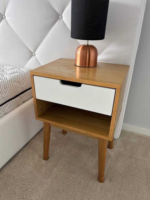 Cama king size 200x180 cm com cabeceira de 3 m – em ótimo estado.