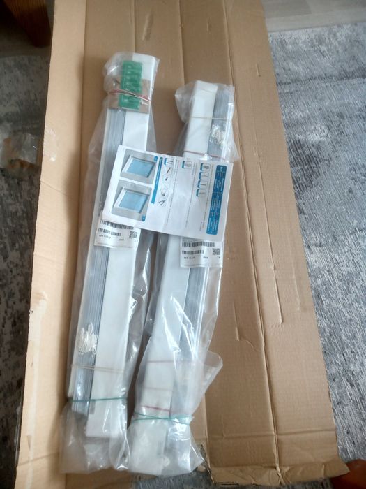 Żaluzje Venus 70/130  2 szt (NOWE)