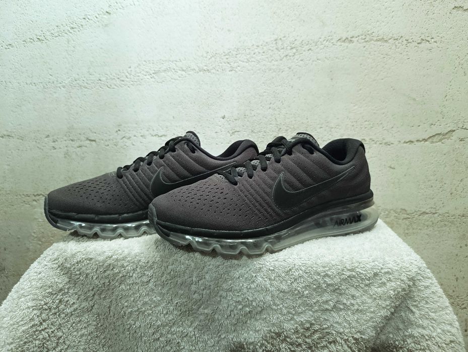 NIKE AIR MAX 2017 r.38,5 khaki stan bardzo dobry