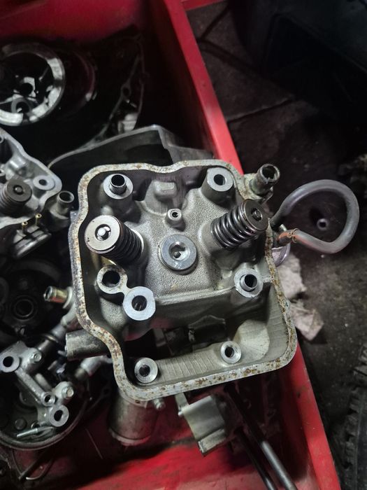 Głowica Honda CBR 125 JC34