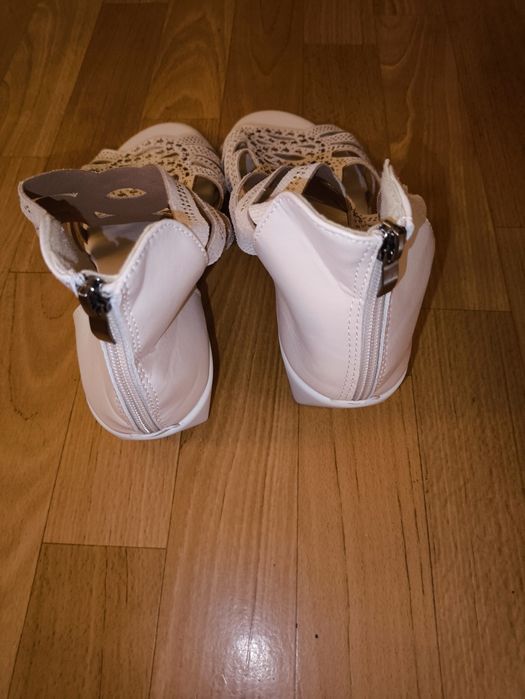 Sprzedam nowe buty