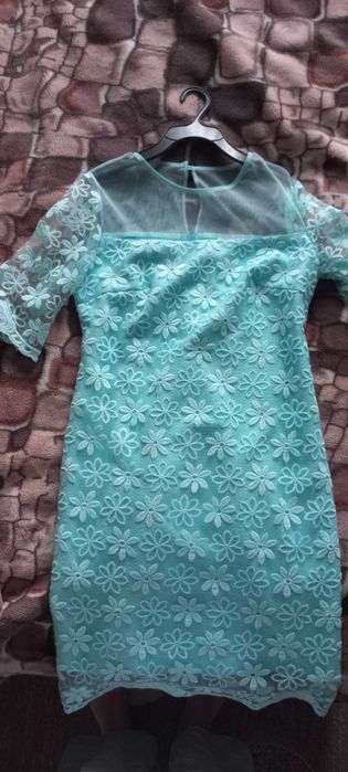 Продам жіночу сукню