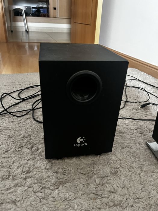 Colunas LogiTech