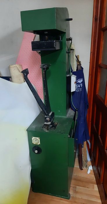 Prasa szewska hydrauliczna do klejenia butów  Okazja