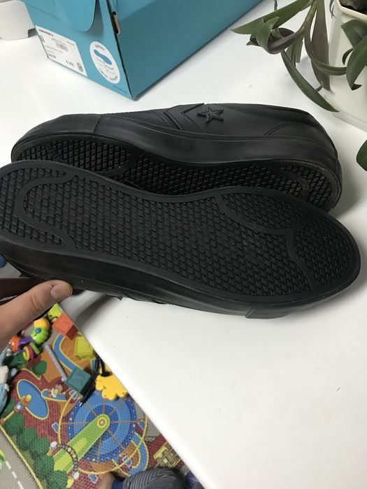 Продам чоловічі converse