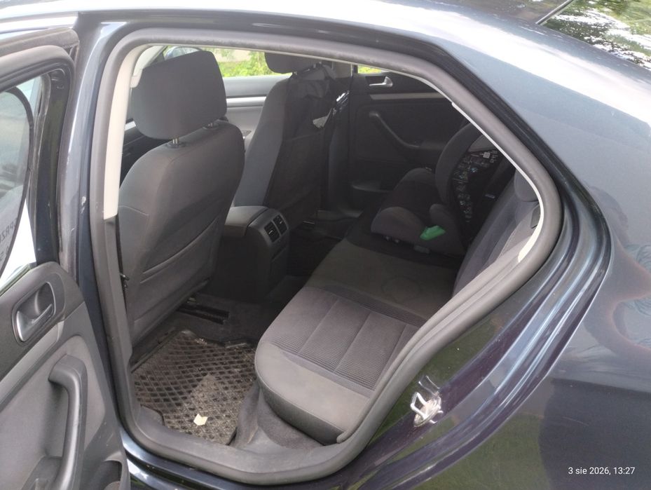 VW Jetta 2006, 1.6 MPI