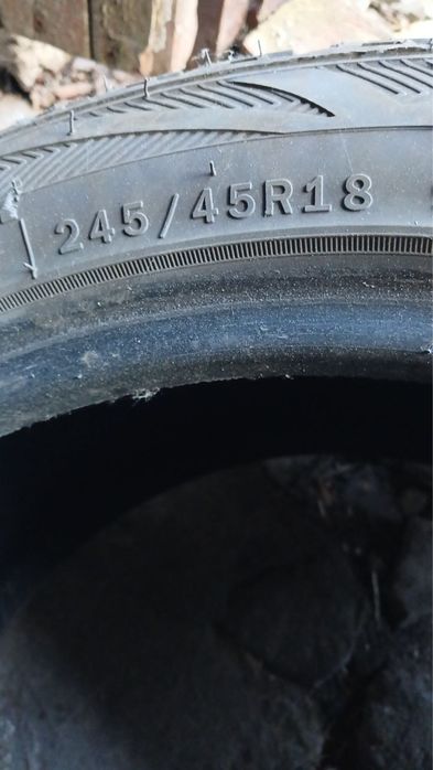 4 автошини r18 зимові