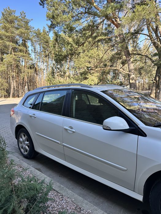 Renault laguna 3  2.0 дизель